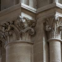 Cathédrale Notre-Dame de Bayeux - Interior, nave, north arcade, longitudinal arch, shaft capitals