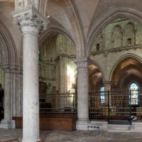 Église Saint-Laumer de Blois - Interior, south ambulatory aisle and chevet from south lateral chapel