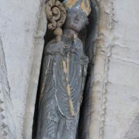 Église Saint-Laumer de Blois - Interior, crossing, pendentive niche, sculptural figure