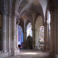 Église Saint-Laumer de Blois - Interior, south ambulatory looking northeast
