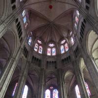 Cathédrale Saint-Étienne de Bourges - Interior, chevet hemicycle looking up