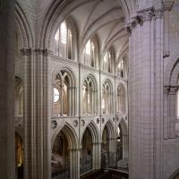 Église Saint-Étienne de Caen - Interior, north choir elevation from south nave gallery level