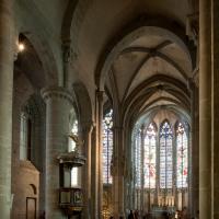 Église Saint-Nazaire de Carcassonne - Interior, nave looking northeast