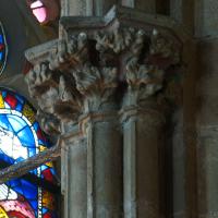 Église Saint-Nazaire de Carcassonne - Interior, chevet, south arcade, vaulting shaft capitals