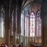 Église Saint-Nazaire de Carcassonne - Interior, crossing looking  northeast into chevet, apse elevation