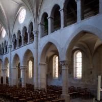 Église Saint-Saturnin de Champigny-sur-Marne - Interior, crossing looking northwest, north nave elevation