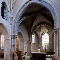 Église Saint-Saturnin de Champigny-sur-Marne - Interior, chevet looking northeast, apse