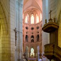 Église Saint-Sulpice de Chars - Interior, chevet elevation from nave