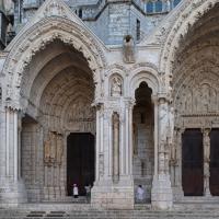 Cathédrale Notre-Dame de Chartres - Exterior, north transept, east portal and center portal