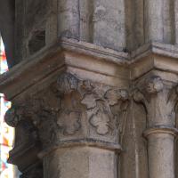 Cathédrale Notre-Dame de Chartres - Interior, nave, north arcade, shaft capital