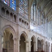 Église Saint-Père-en-Vallée de Chartres - Interior, north nave elevation looking northeast