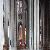 Cathédrale Notre-Dame de Clermont-Ferrand - Interior, nave, south aisles looking northeast