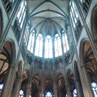 Cathédrale Notre-Dame de Clermont-Ferrand - Interior, chevet, hemicycle looking up