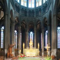 Cathédrale Notre-Dame de Clermont-Ferrand - Interior, chevet, hemicycle arcade and triforium 