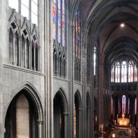 Cathédrale Notre-Dame de Clermont-Ferrand - Interior, nave looking northeast from organ loft