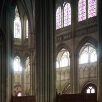 Cathédrale Notre-Dame de Coutances - Interior, chevet, north inner aisle and ambulatory looking southeast