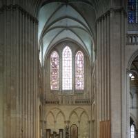 Cathédrale Notre-Dame de Coutances - Interior, north transept façade