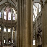 Cathédrale Notre-Dame de Coutances - Interior, chevet, south inner aisle looking east