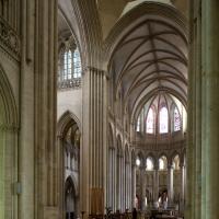 Cathédrale Notre-Dame de Coutances - Interior, crossing space looking northeast