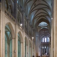 Cathédrale Notre-Dame de Coutances - Interior, nave looking northeast