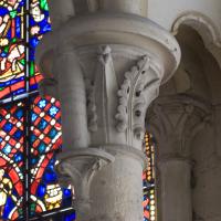 Cathédrale Notre-Dame de Coutances - Interior, chevet, south ambulatory, outer aisle, chapel, vaulting shaft capital