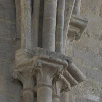 Église Saint-Jacques de Dieppe - Interior, north transept, west clerestory, vaulting shaft capitals