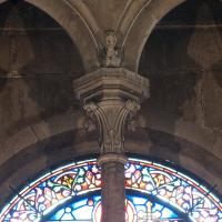 Église Notre-Dame de Dijon - Interior, chevet, hemicycle, triforium, arcade, shaft capital