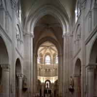Église Sainte-Marie-Madeleine de Domont - Interior, nave looking west