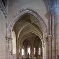 Église Saint-Martin d'Étampes - Interior, north choir aisle looking east