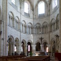 Église Saint-Martin d'Étampes - Interior, chevet from crossing