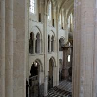 Église de la Trinité de Fécamp - Interior, north chevet elevation from south transept gallery