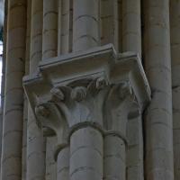 Église de la Trinité de Fécamp - Interior, north transept, north wall, clerestory, vaulting shaft capitals