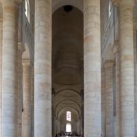 Abbaye de Fontevrault - Interior, ambulatory aisle looking west into chevet