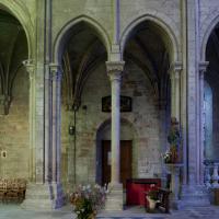 Église Saint-Pierre-Saint-Paul de Gonesse - Interior, crossing looking north, north transept, arcade elevation