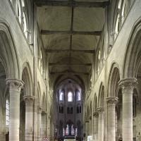 Église Saint-Pierre-Saint-Paul de Gonesse - Interior, nave, looking east