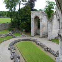 Abbaye de Jumièges - Interior, ruins of chevet from north tribune