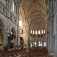 Cathédrale Saint-Mammès de Langres - Interior, north nave elevation looking east