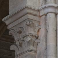 Cathédrale Saint-Mammès de Langres - Interior, nave, north arcade, pier capital