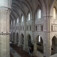 Cathédrale Saint-Mammès de Langres - Interior, south transept, east triforium level, looking northwest into nave
