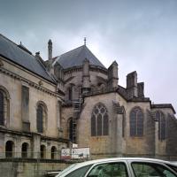 Cathédrale Saint-Mammès de Langres - Exterior, southeast chevet elevation, radiating chapels