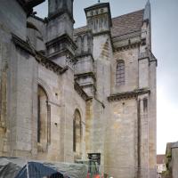 Cathédrale Saint-Mammès de Langres - Exterior, north chevet, looking east towards east elevation of north transept