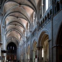 Cathédrale Notre-Dame de Lausanne - Interior, nave looking southeast