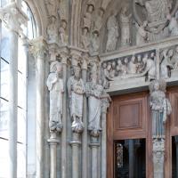 Cathédrale Notre-Dame de Lausanne - Exterior, south nave portal, west jamb