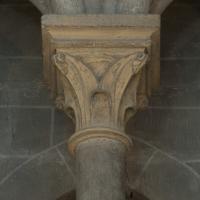 Cathédrale Notre-Dame de Lausanne - Interior, chevet, hemicycle, triforium, shaft capital