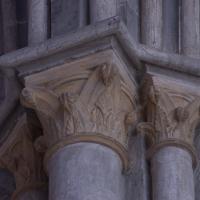 Cathédrale Notre-Dame de Lausanne - Interior, chevet, south clerestory, vaulting shaft capitals
