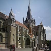 Cathédrale Notre-Dame de Lausanne - Exterior, south nave elevation looking northeast, south lateral portal