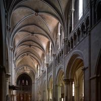 Cathédrale Notre-Dame de Lausanne - Interior, nave looking southeast