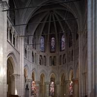 Cathédrale Notre-Dame de Lausanne - Interior, crossing looking northeast, chevet elevation