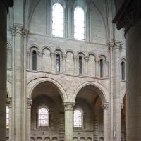 Cathédrale Saint-Julien du Mans - Interior, nave, looking north