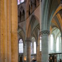 Cathédrale Saint-Julien du Mans - Interior, chevet, south inner ambulatory looking northeast